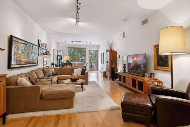 401 N 2nd Street 208, Minneapolis, MN 55401