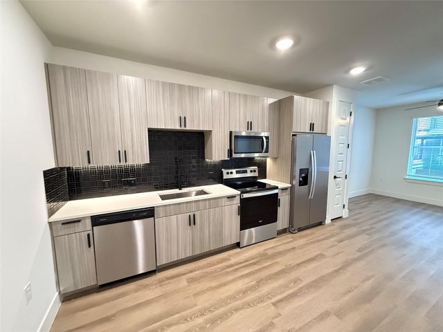 2520 Washington Ave A7, Houston, TX 77007