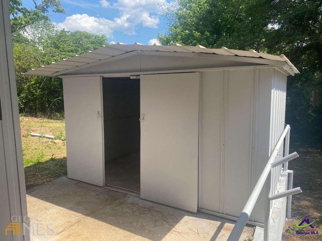 203 Pineview Drive, Warner Robins, GA 31088