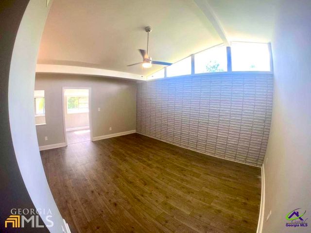 203 Pineview Drive, Warner Robins, GA 31088
