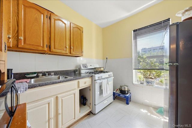 3312 Avenue D, Brooklyn, NY 11203