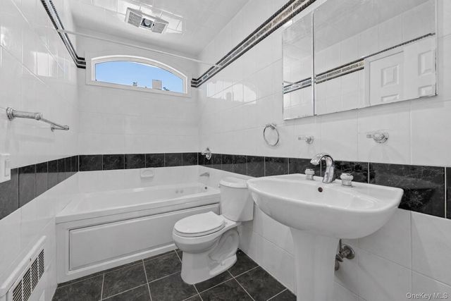 224 W Broadway, Inwood, NY 11096