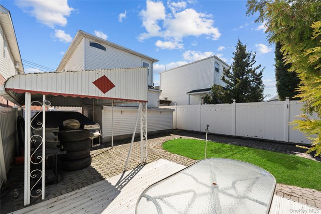 224 W Broadway, Inwood, NY 11096