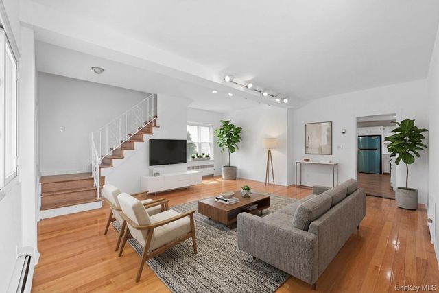 224 W Broadway, Inwood, NY 11096