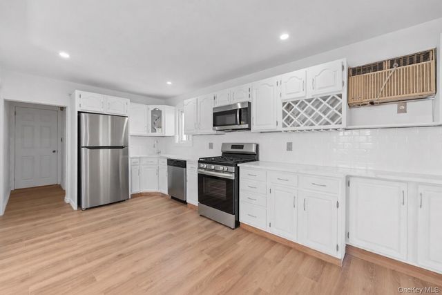 224 W Broadway, Inwood, NY 11096