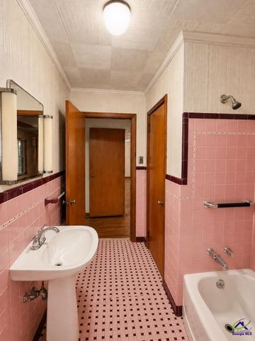 723 Winchester Circle, Macon, GA 31210
