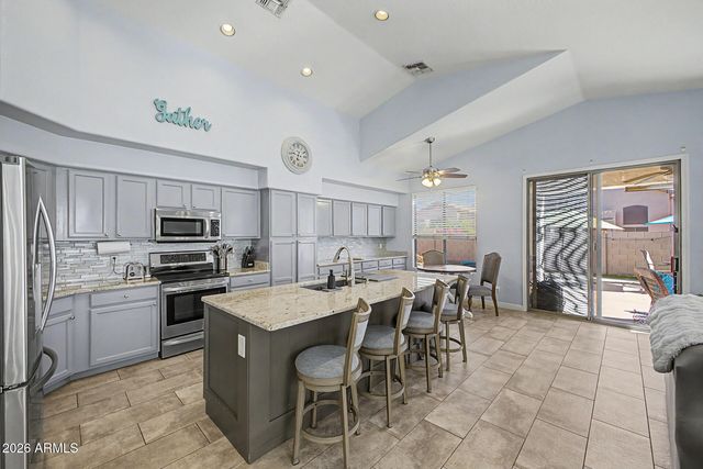 6605 W ROWEL Road, Phoenix, AZ 85083
