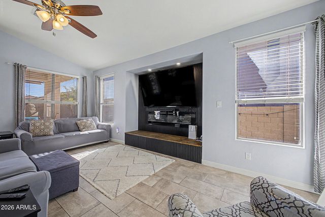 6605 W ROWEL Road, Phoenix, AZ 85083