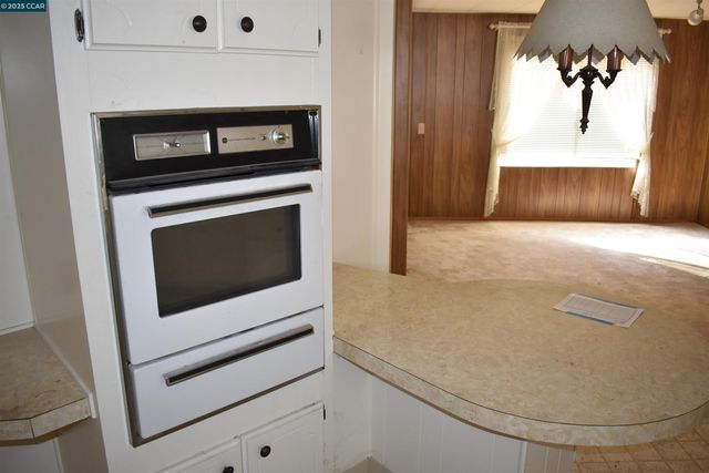 376 Avenida Flores 77, Pacheco, UT 84553