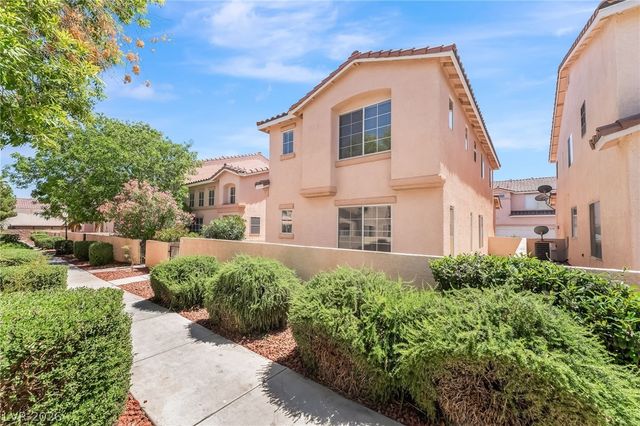 66 Belle Maison Avenue, Las Vegas, NV 89123