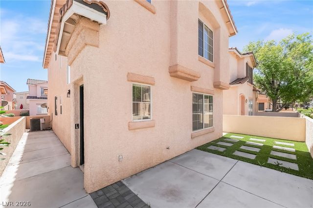 66 Belle Maison Avenue, Las Vegas, NV 89123