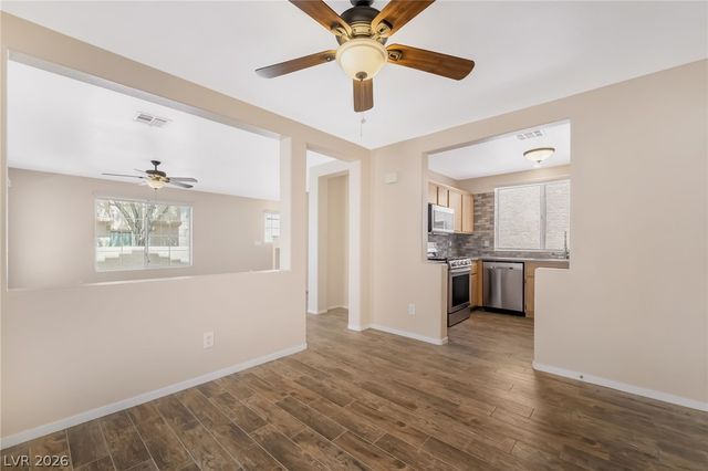 66 Belle Maison Avenue, Las Vegas, NV 89123