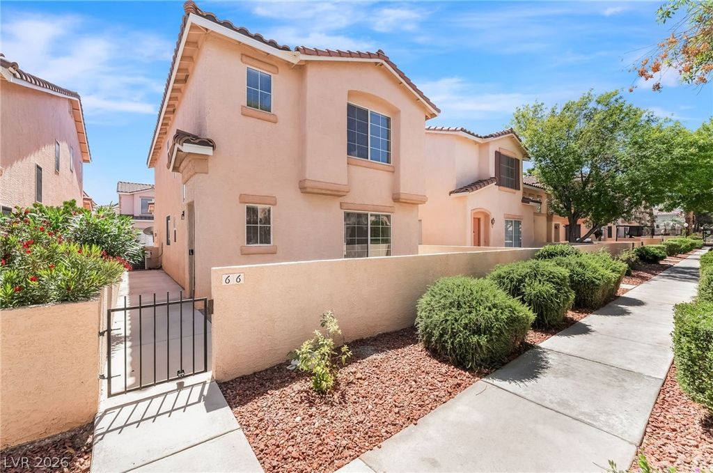 66 Belle Maison Avenue, Las Vegas, NV 89123