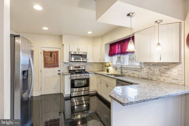 4002 HAMILTON AVE, Baltimore, MD 21206