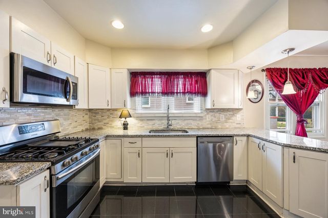 4002 HAMILTON AVE, Baltimore, MD 21206