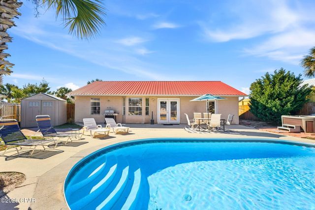 611 Granada Circle, Panama City Beach, FL 32413