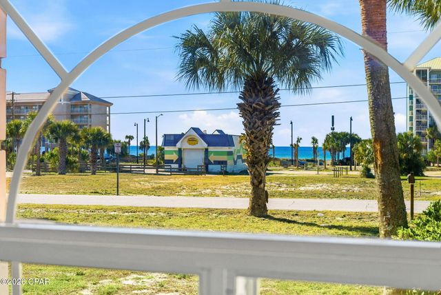 611 Granada Circle, Panama City Beach, FL 32413