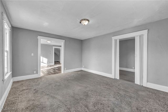 3124 W 11th Place, Cleveland, OH 44109