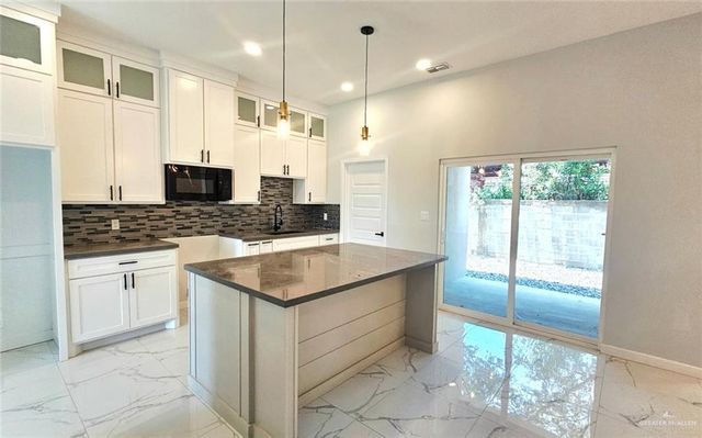 2709 Stablewood Lane, Mission, TX 78572