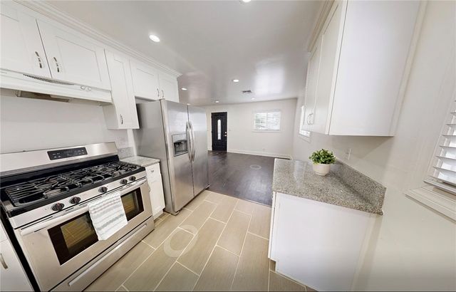 4563 Lexington, Los Angeles, CA 90029