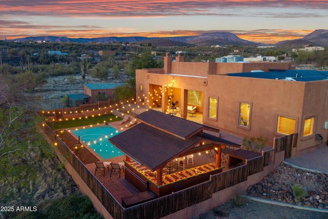 42706 N 18th Way, New River, AZ 85087