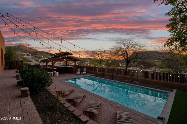 42706 N 18th Way, New River, AZ 85087