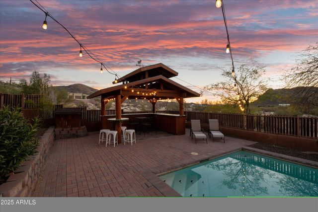 42706 N 18th Way, New River, AZ 85087