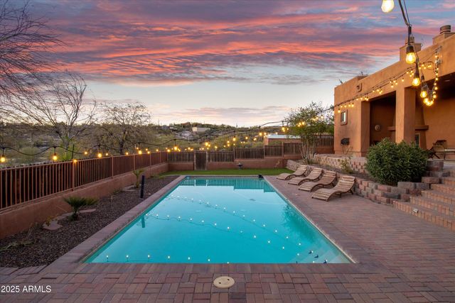 42706 N 18th Way, New River, AZ 85087