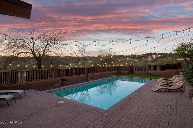 42706 N 18th Way, New River, AZ 85087