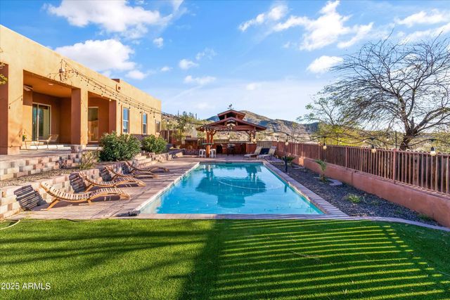 42706 N 18th Way, New River, AZ 85087