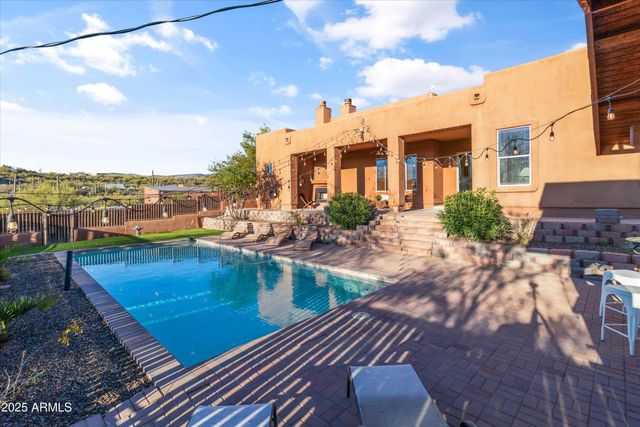 42706 N 18th Way, New River, AZ 85087