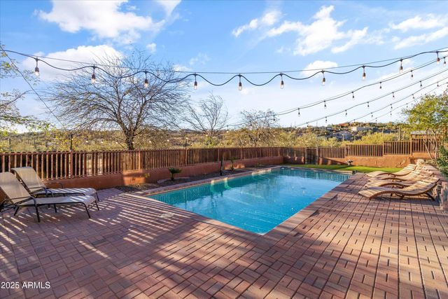 42706 N 18th Way, New River, AZ 85087