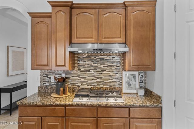 42706 N 18th Way, New River, AZ 85087