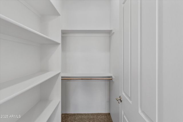 42706 N 18th Way, New River, AZ 85087