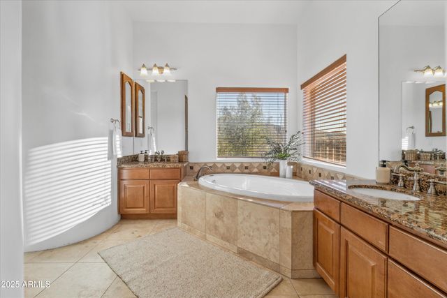 42706 N 18th Way, New River, AZ 85087