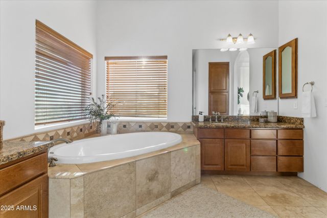 42706 N 18th Way, New River, AZ 85087