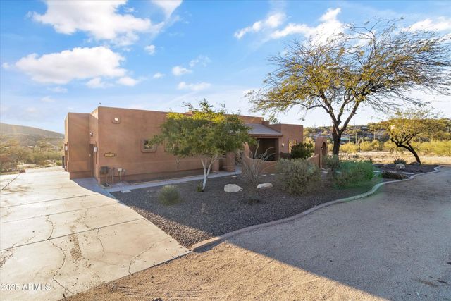 42706 N 18th Way, New River, AZ 85087