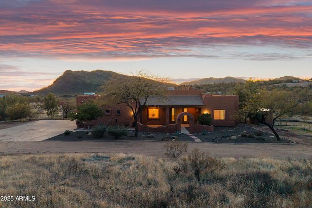 42706 N 18th Way, New River, AZ 85087