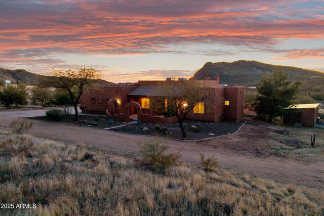 42706 N 18th Way, New River, AZ 85087