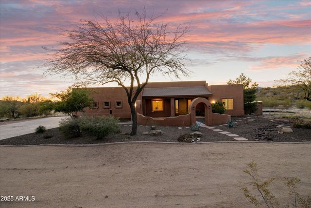 42706 N 18th Way, New River, AZ 85087