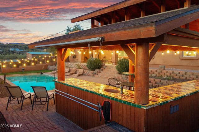 42706 N 18th Way, New River, AZ 85087