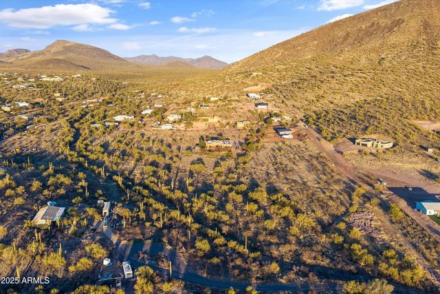 42706 N 18th Way, New River, AZ 85087