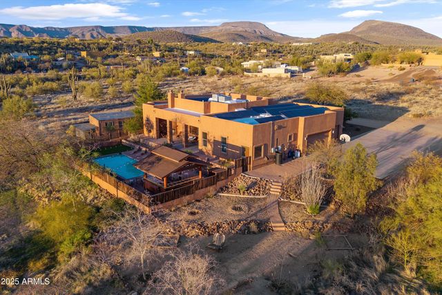 42706 N 18th Way, New River, AZ 85087