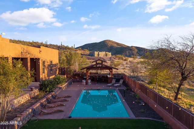 42706 N 18th Way, New River, AZ 85087