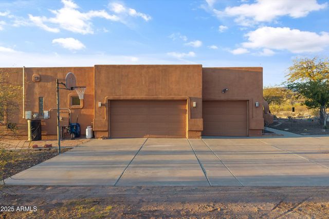 42706 N 18th Way, New River, AZ 85087