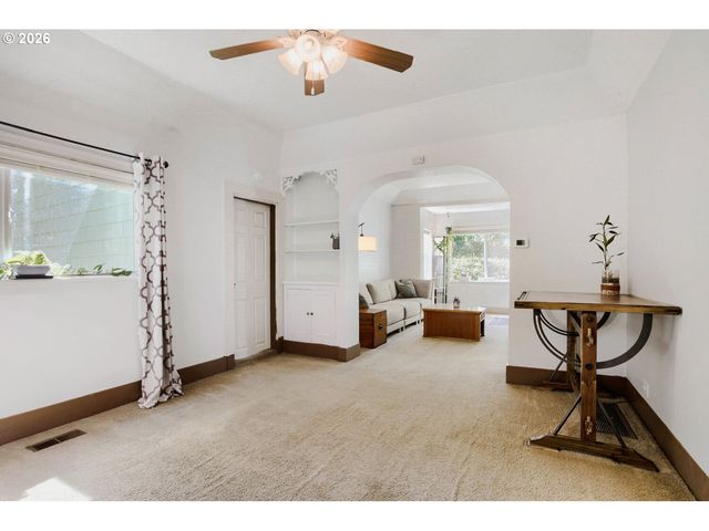 9224 Sw 26TH Ave, Portland, OR 97219