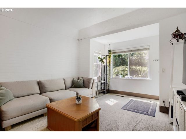 9224 Sw 26TH Ave, Portland, OR 97219
