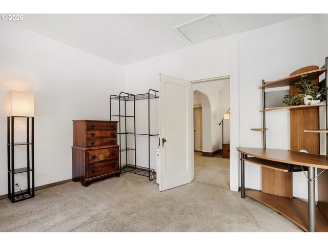 9224 Sw 26TH Ave, Portland, OR 97219