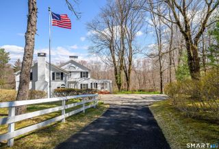 25 Taunton Lane, Newtown, CT 06470