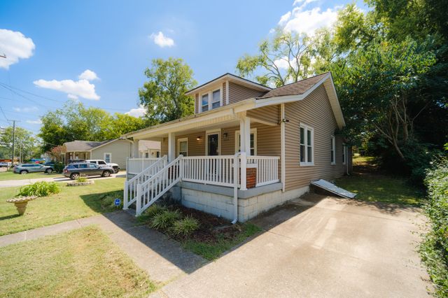 2215 Albion St, Nashville, TN 37208